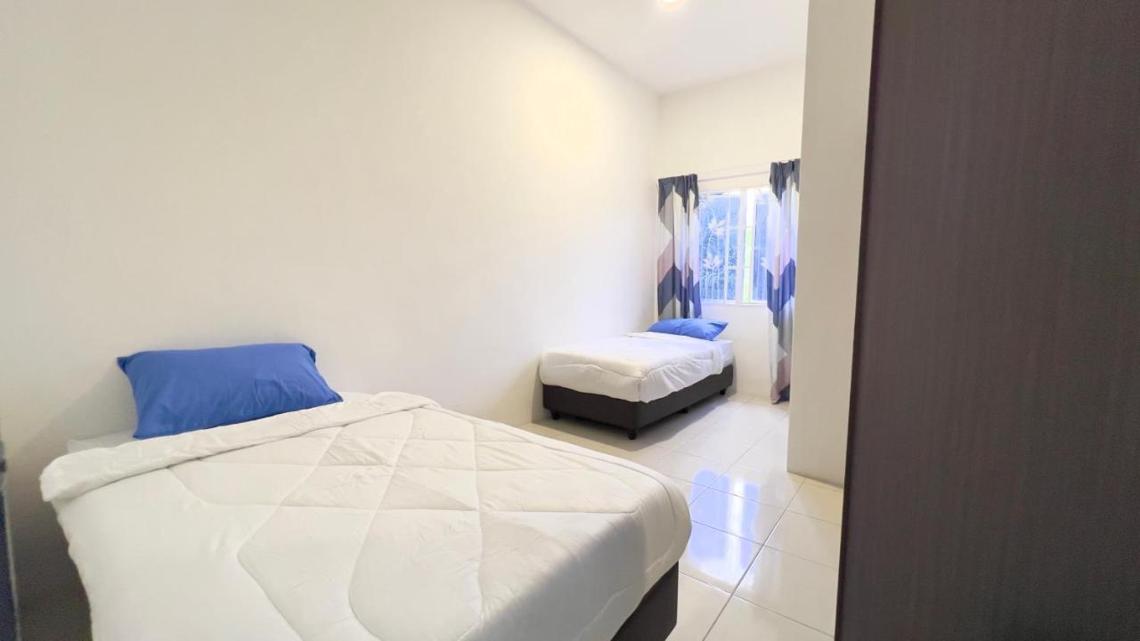 De Qasturee Klia@Kota Warisan Homestay Nearest To Airport Kampong Besut Экстерьер фото